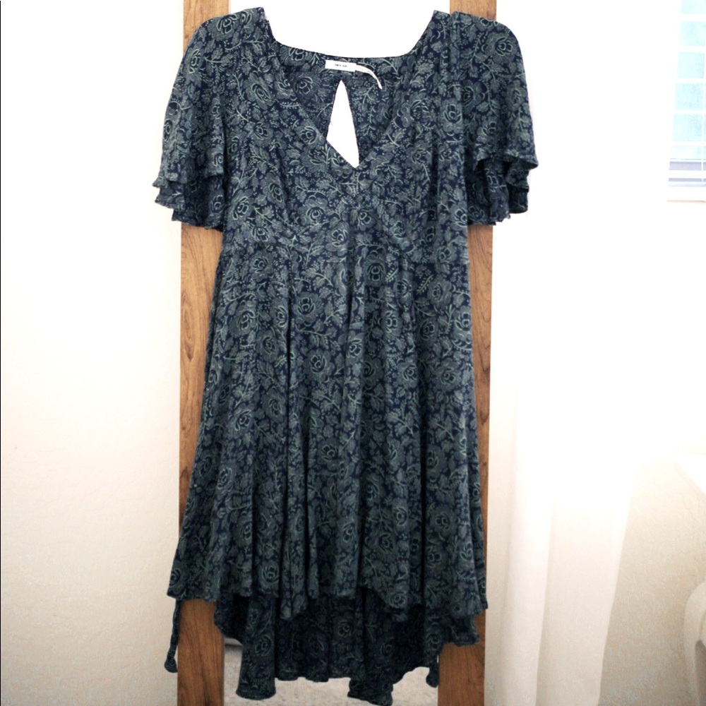 Urban Outfitters Kimchi Blue flutter sleeve dress